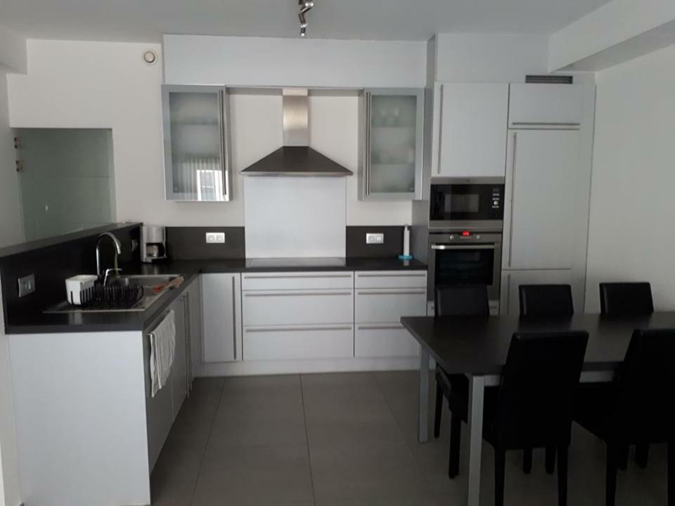 Residentie Koen Apartment Остенде Екстериор снимка